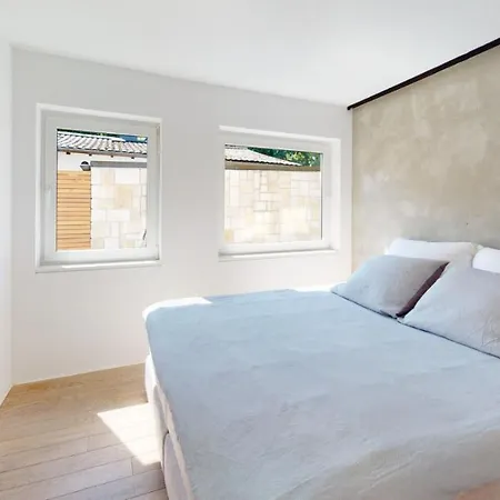 Designer-loft Mit Whirlpool