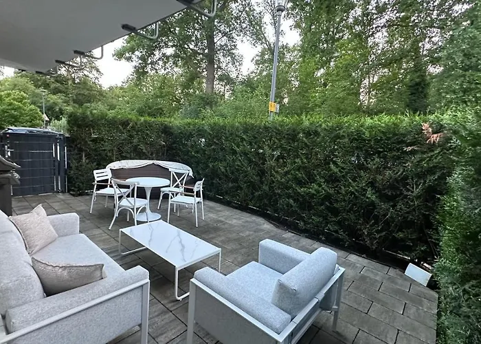 Designer-loft Mit Whirlpool Apartman