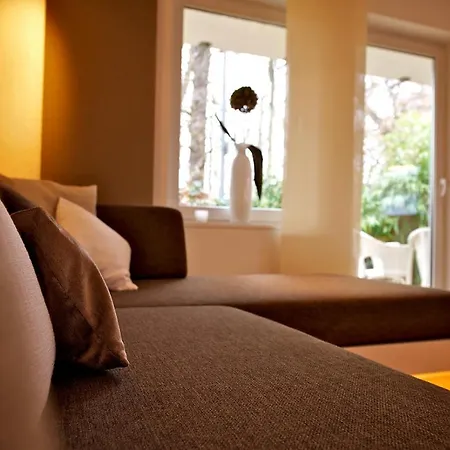 Designer-loft Mit Whirlpool Apartment Cologne