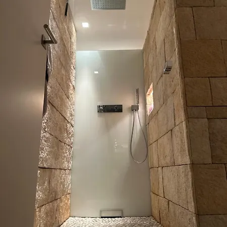 Designer-loft Mit Whirlpool Lägenhet Köln