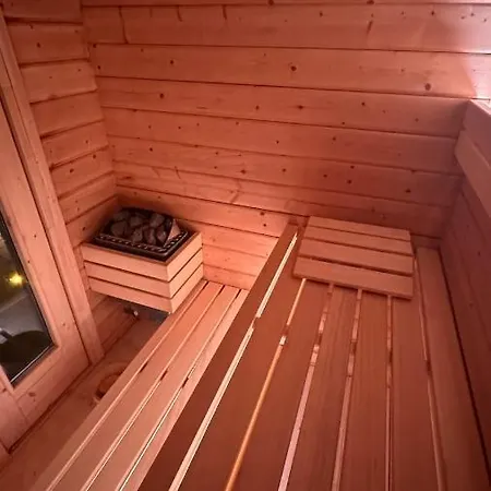 Designer-loft Mit Whirlpool Lägenhet