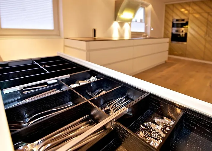 Designer-loft Mit Whirlpool Cologne